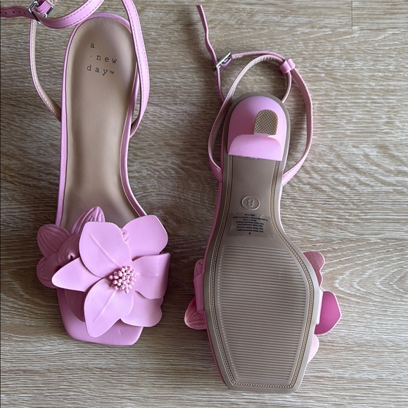 a new day Pink Sandals with Floral Embellishment - Picture 3 of 4